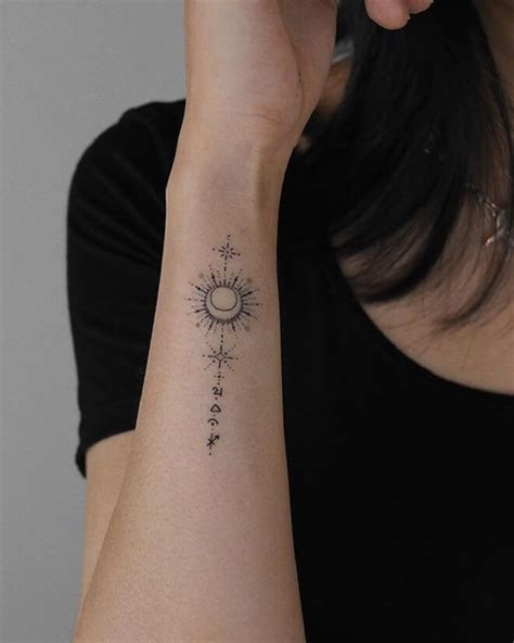 Signification Tatouage Soleil Que signifient ces 20 tatouages ? | Symbole tatouage, Signification tatouage,  Tatouage